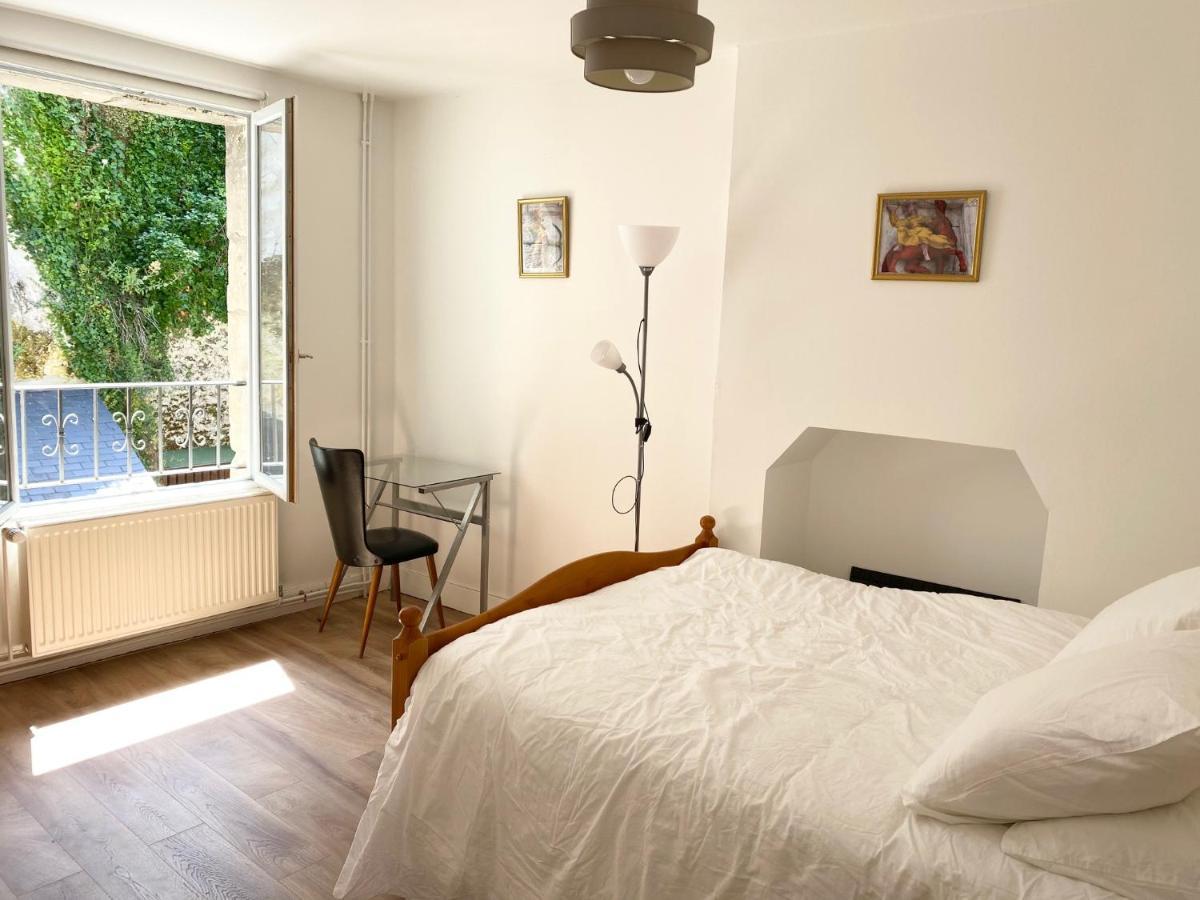 La Maison Des Remparts - Gite 3 Etoiles Pour 8 Pers A 洛什 外观 照片