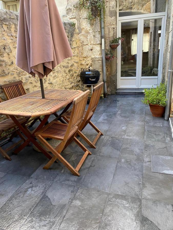 La Maison Des Remparts - Gite 3 Etoiles Pour 8 Pers A 洛什 外观 照片